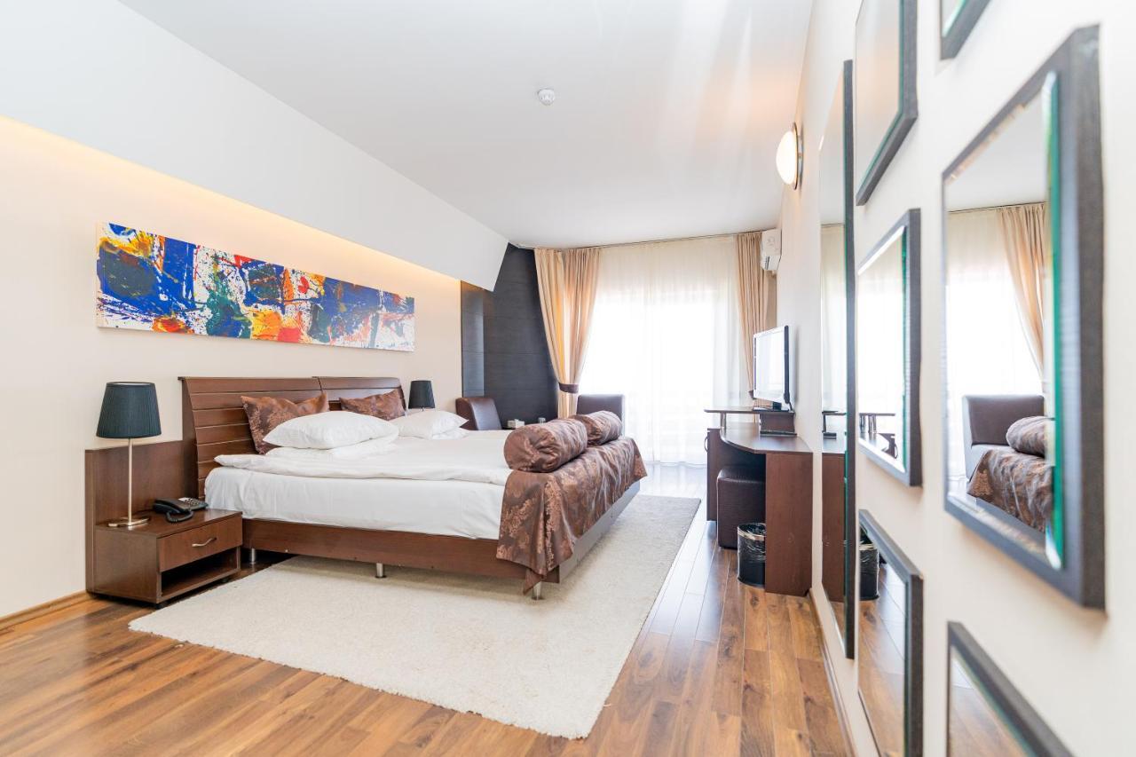 Hotel Belvedere Brasov Luaran gambar