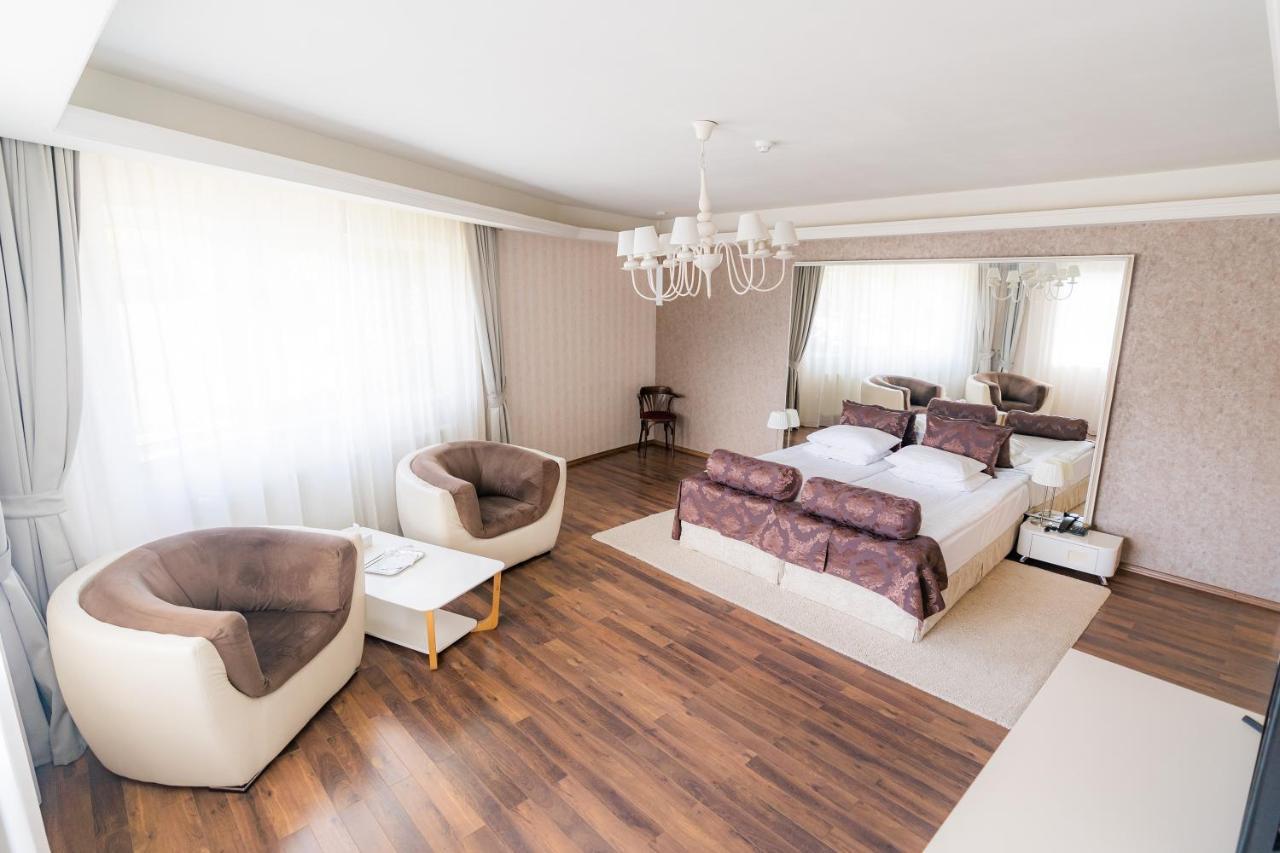 Hotel Belvedere Brasov Luaran gambar