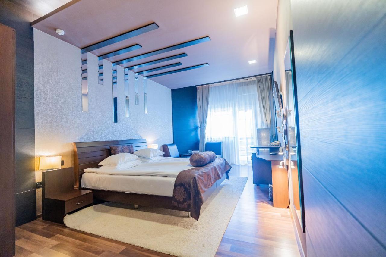 Hotel Belvedere Brasov Luaran gambar