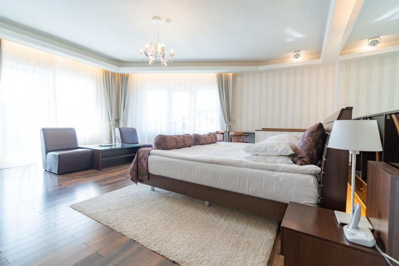 Hotel Belvedere Brasov Luaran gambar