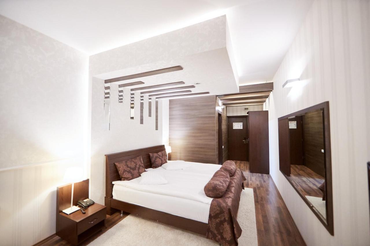 Hotel Belvedere Brasov Luaran gambar