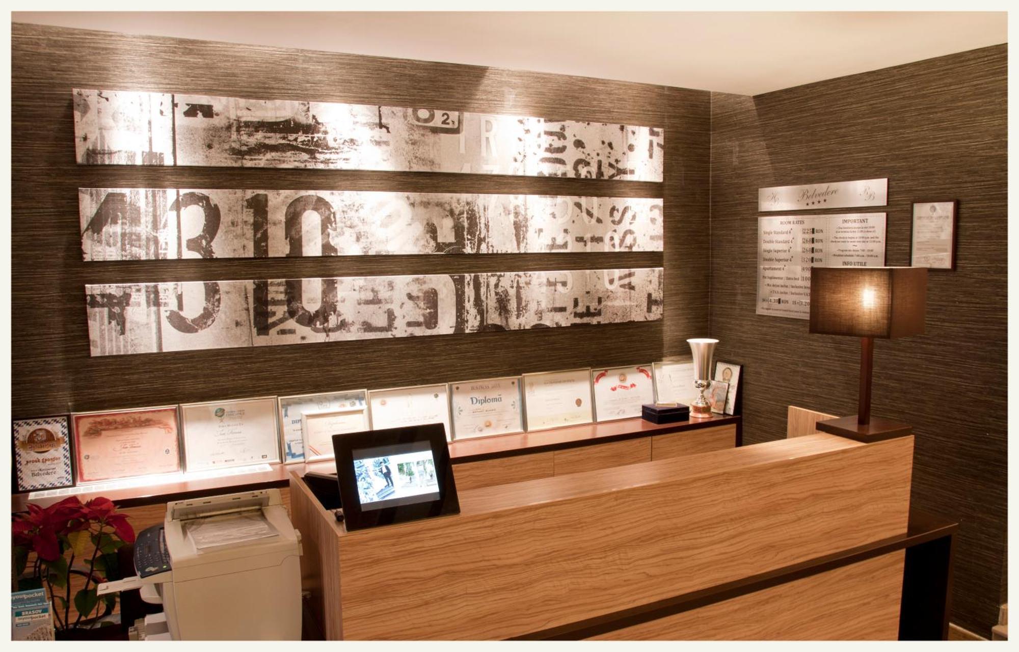Hotel Belvedere Brasov Luaran gambar